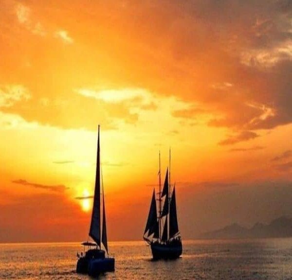 Santorini Sunset Cruise